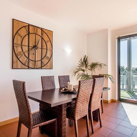 Superbe Appartement Spacieux Avec Terrasse Vue Piscine Vilamoura Exterior foto