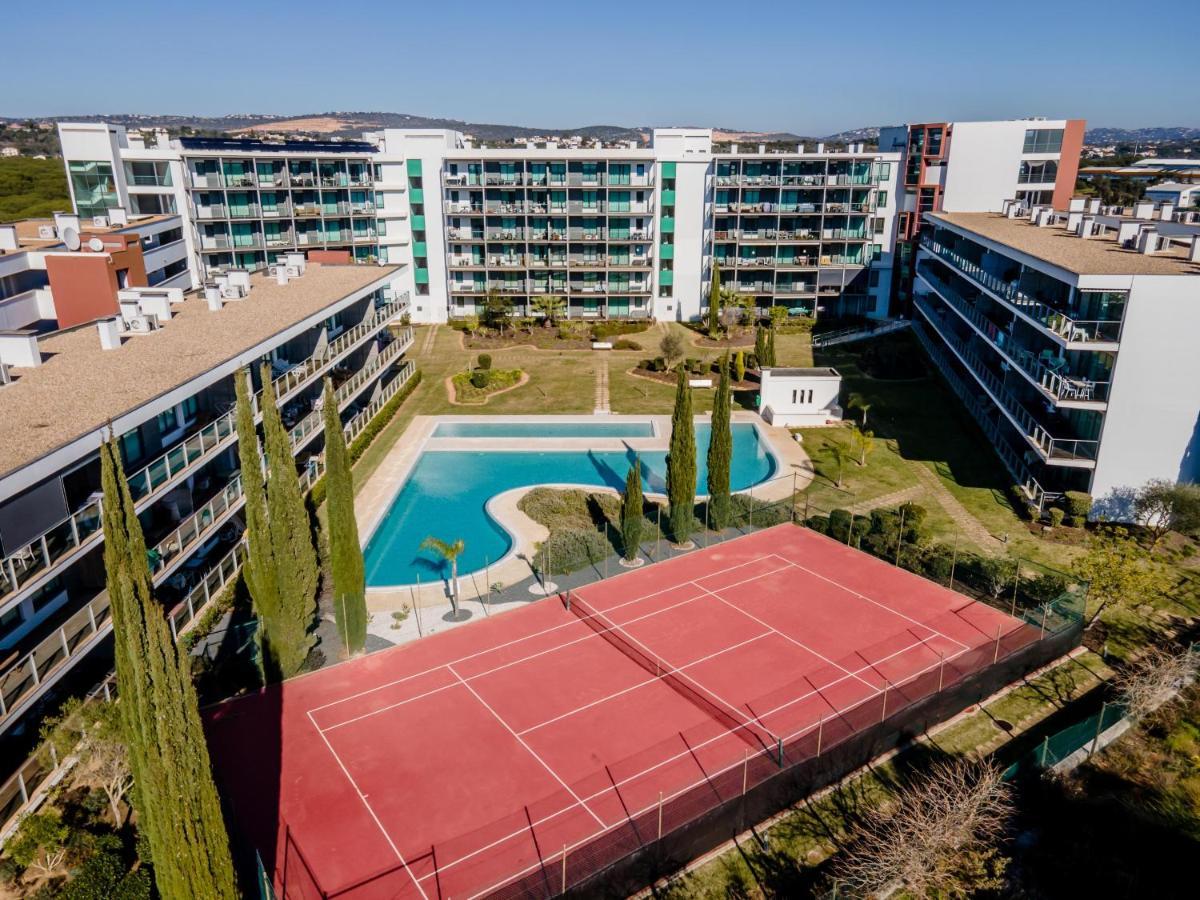 Superbe Appartement Spacieux Avec Terrasse Vue Piscine Vilamoura Exterior foto